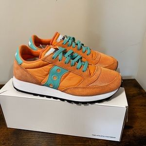 Women’s Saucony sneakers